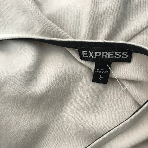 Lot 2 NEW Express Tops - Picture 7 of 8